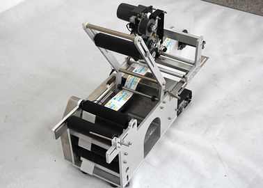 Máquina plástica do aplicador da etiqueta da garrafa redonda com precisão ±0.5mm da impressora