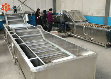 Equipamento de lavagem vegetal industrial 800 da capacidade das economias Kg/H da eficiência elevada da água