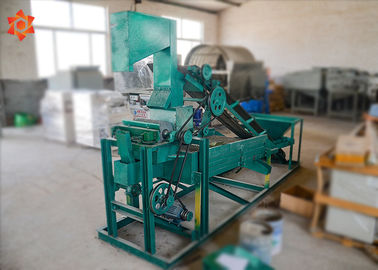 Máquina de processamento universal automática 40 da porca - pinhão da capacidade 50kg/H que remove a máquina